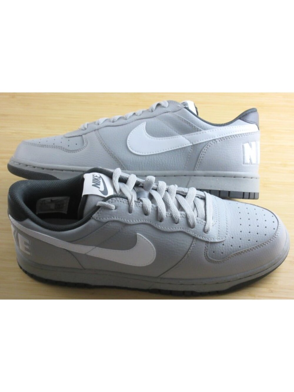 Nike Men's Big Nike Low Light Smoke Grey Summit White Shoes Size 11 NIB